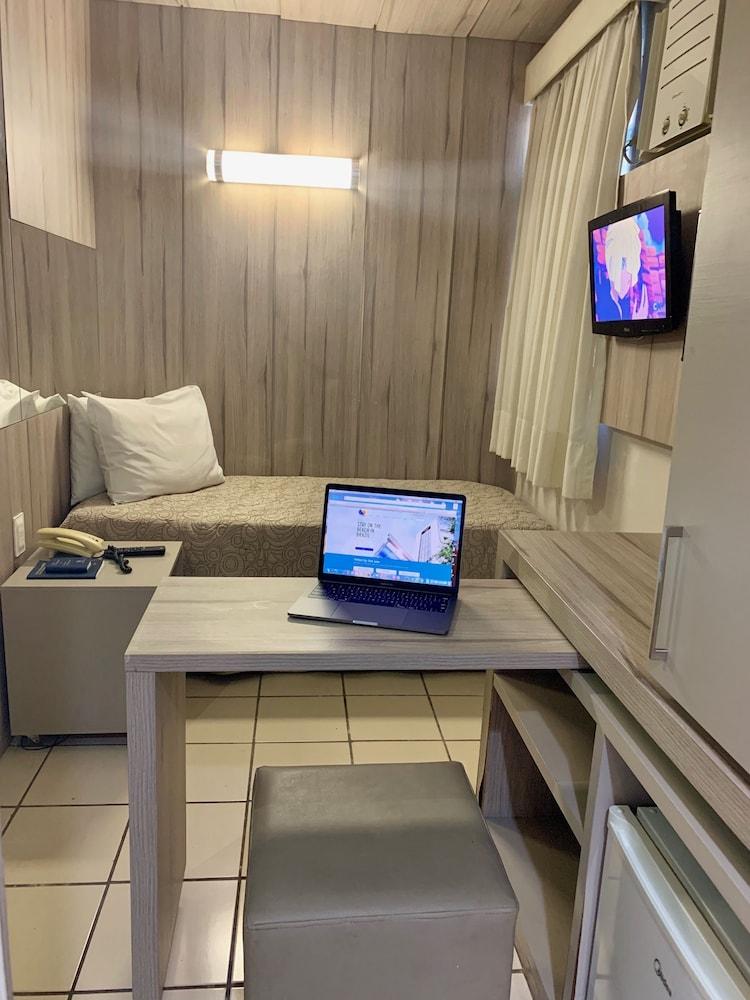 Sambura Hotel
